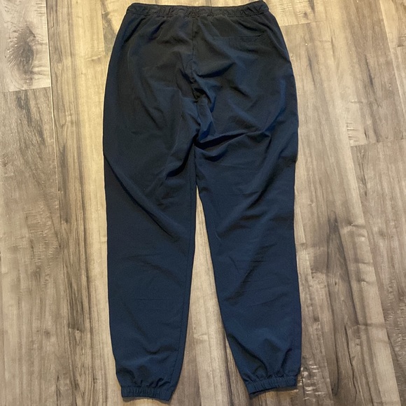 Under Armour Joggers - Picture 2 of 6
